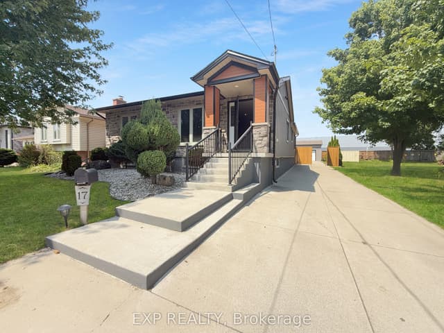 Detached at 17 Greenfield Court, London South, ON N6E 1K9