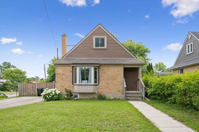 Detached at 129 Florence Avenue, Kitchener, ON N2A 2L1