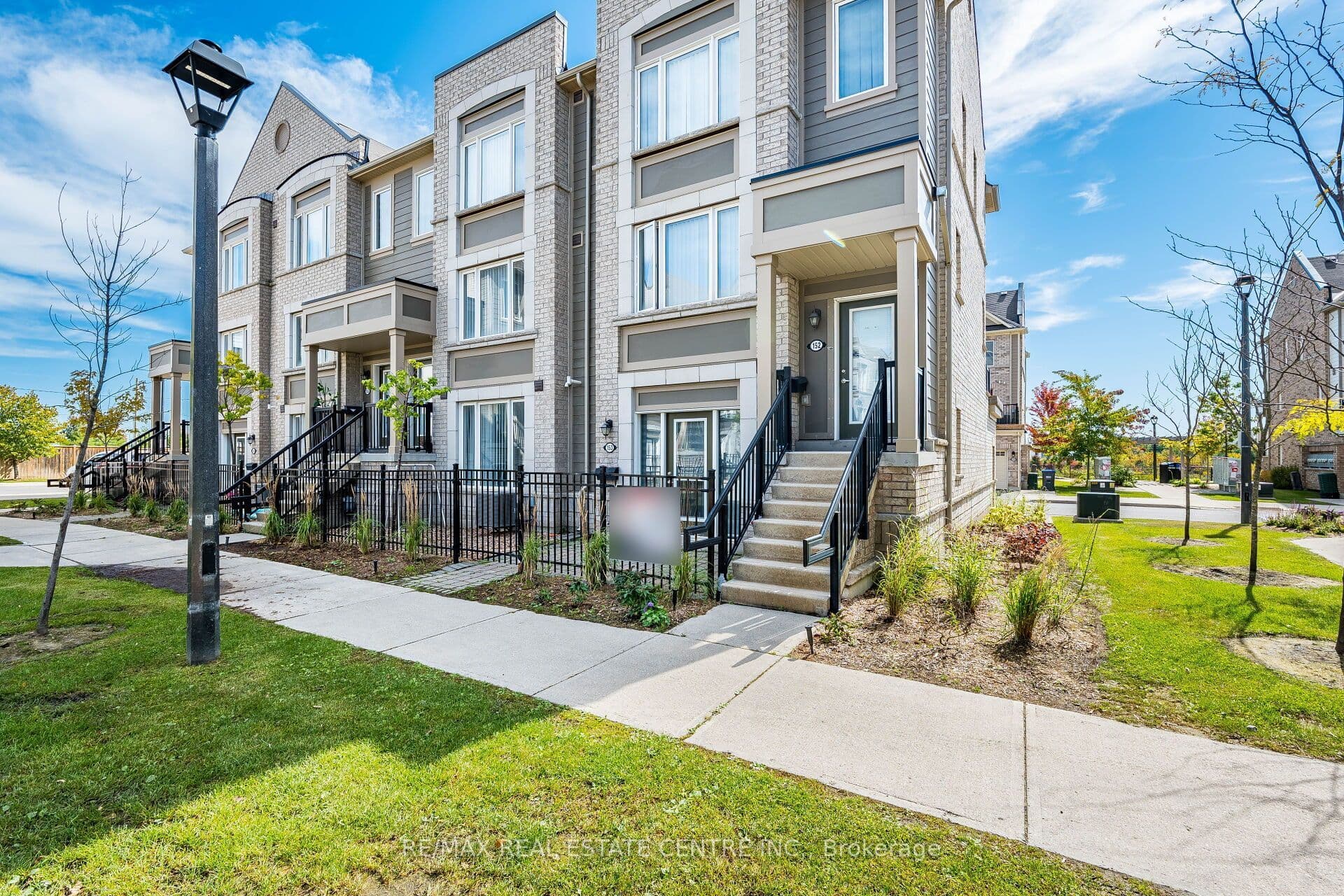 Suite 153 · Floor 1, Unit 153 · 1 Beckenrose Crt