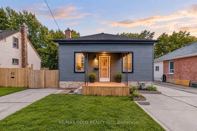 Detached at 108 Norfolk Avenue, Cambridge, ON N1R 3V2