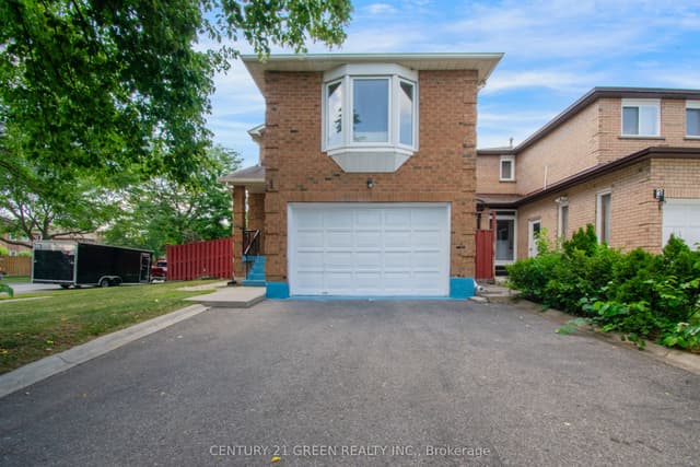 Detached at 1 Candy Crescent, Brampton, ON L6X 3T8