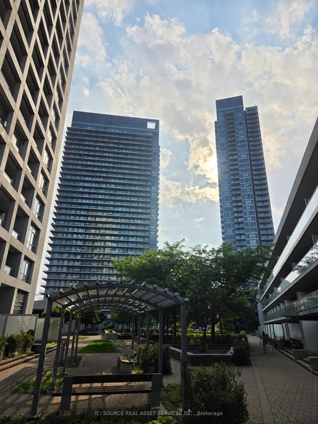 Condo Apartment at 2035 Sheppard Avenue E 221, Toronto, ON M2J 0A8, Toronto C15