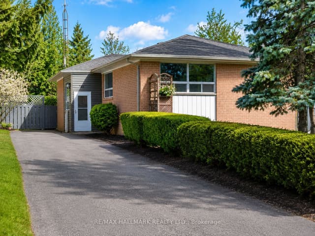 Detached at 389 Allgood Street Lower, Richmond Hill, ON L4C 2Z1