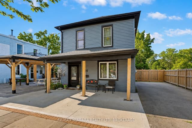 Detached at 85 MAIN Street W, Port Colborne, ON L3K 3V1