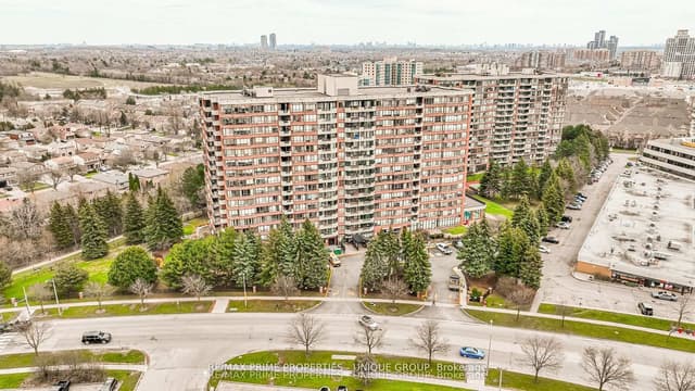 Condo Apartment at 33 Weldrick Road E 209, Richmond Hill, ON L4C 8W4