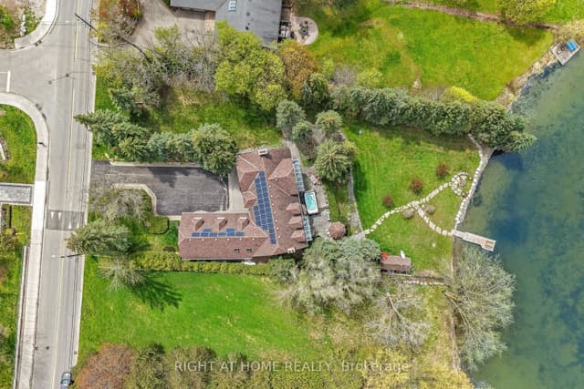 Detached at 566 Sunset Beach Road, Richmond Hill, ON L4E 3J8