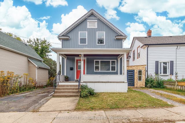 Detached at 5164 St Lawrence Avenue, Niagara Falls, ON L2E 3Z2