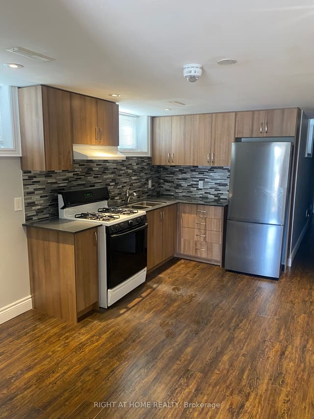 Lower Level at 3083 Rymal Road, Mississauga, ON L4Y 3B4