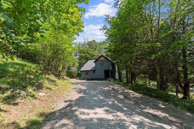 Detached at 501 Mountain Street, Dysart et al, ON K0M 1S0