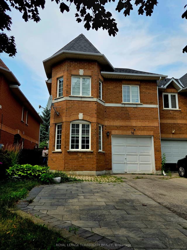 Semi-Detached at 16 Royal Chapin Crescent Bsmt, Richmond Hill, ON L4S 1Z9