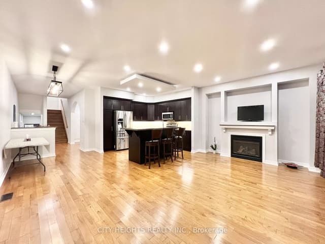 Detached at 50 Madelaine Avenue Upper, Toronto, ON M1L 2X7, Toronto E06