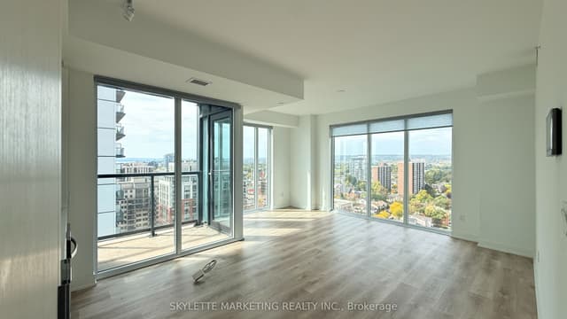 Condo Apartment at 370 Martha Street 1810, Burlington, ON L7R 0G9
