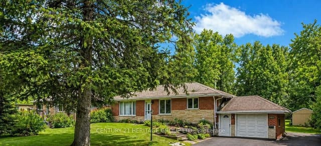 Detached at 20015 Bathurst Street, East Gwillimbury, ON L9N 1N3