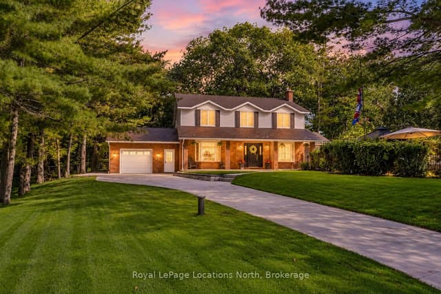 Detached at 8 Seeley Court, Wasaga Beach, ON L9Z 2A7