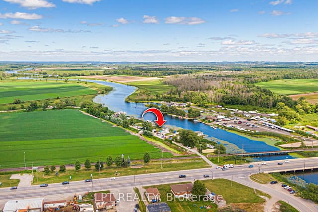 Detached at 17 Private Drive, Bradford West Gwillimbury, ON L3Z 3H3