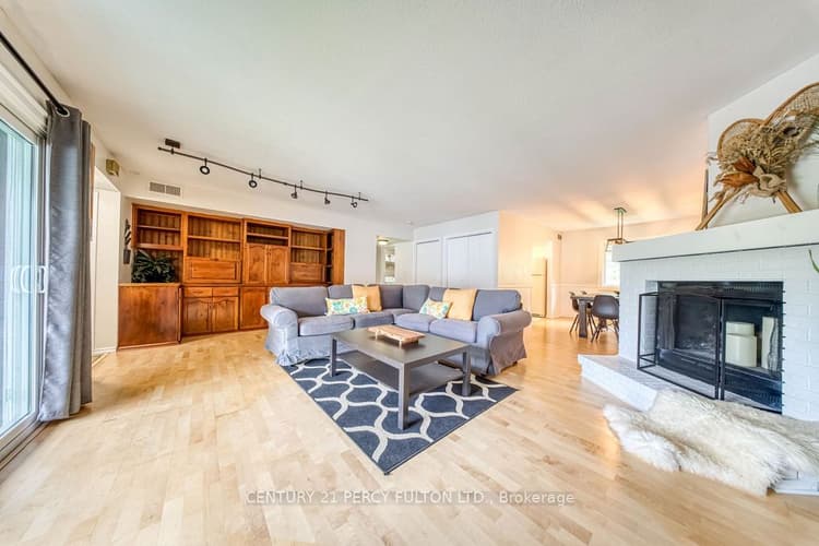 1102 Horseshoe Valley Road