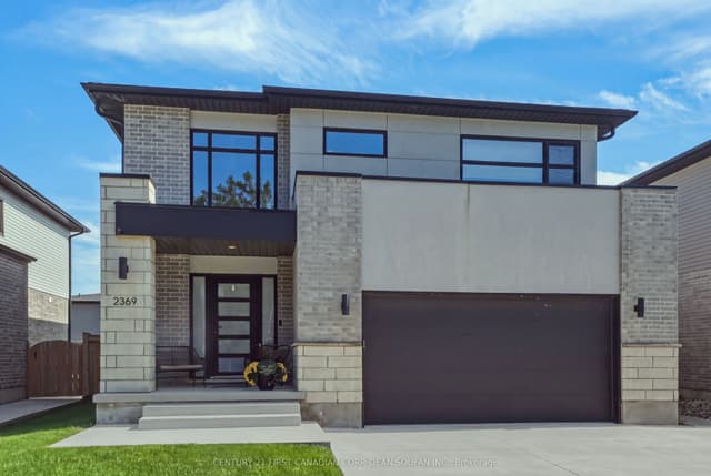 Detached at 2369 Red Thorne Avenue, London South, ON N6P 0E8