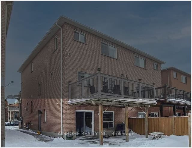 Semi-Detached at 10 Portsmouth Road walk out BSMT, Vaughan, ON L6A 3E7