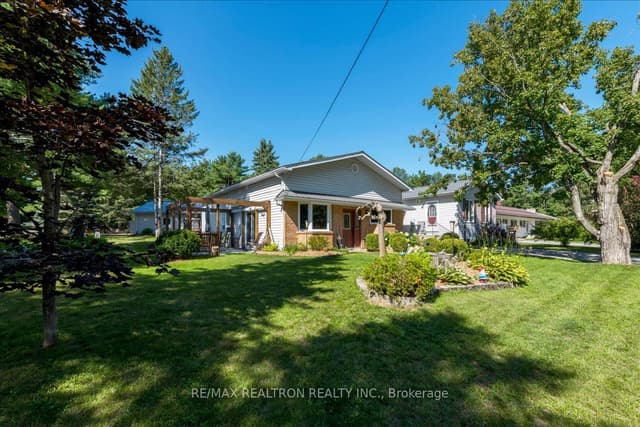 Detached at 4090 Wainman Line, Orillia, ON L3V 7C3