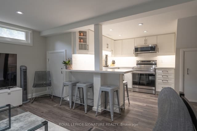 Semi-Detached at 305 Blue Grass Boulevard Bsmt, Richmond Hill, ON L4C 3H3