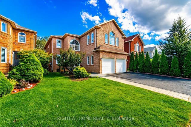 Detached at 6379 Alderwood Trail, Mississauga, ON L5N 6W9