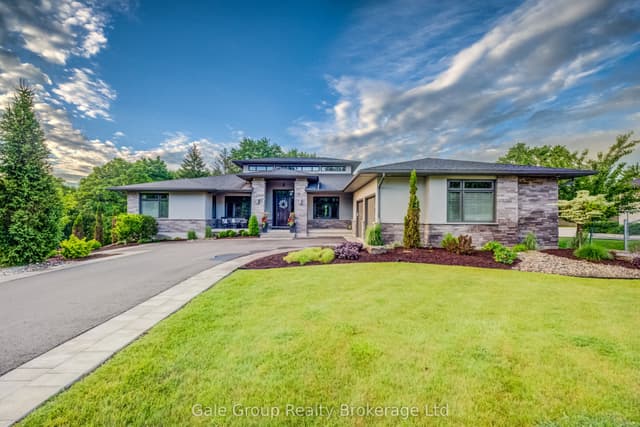 Detached at 8 Pittock Park Road, Woodstock, ON N4S 7W1