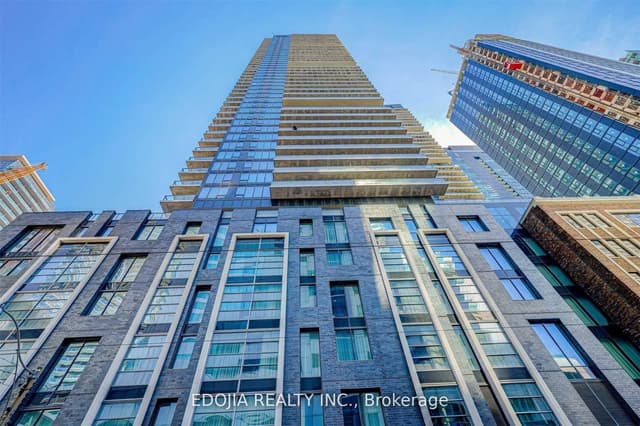 Condo Apartment at 125 Blue Jays Way 4706, Toronto, ON M5V 0N5, Toronto C01