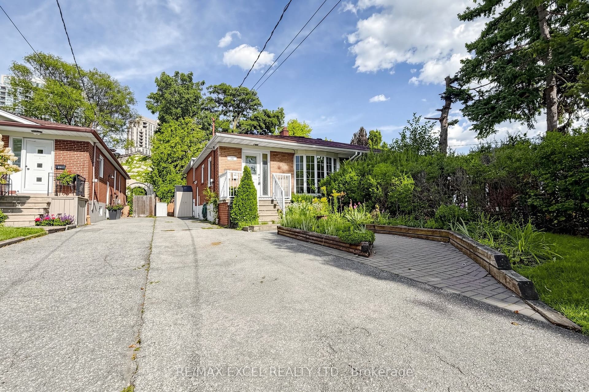 Unit BSMT · 23 Linelle St
