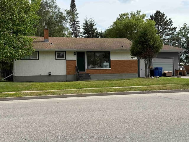 Detached at 116 Parkdale Road, Dryden, ON P8N 1R9