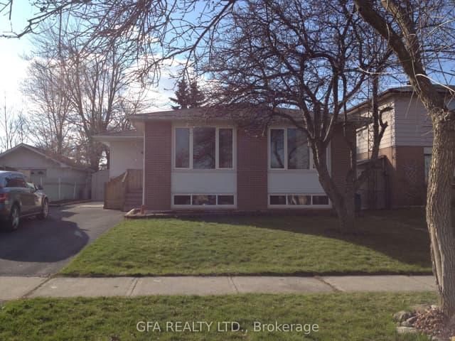 Detached at 30 Reigate Avenue, Brampton, ON L6V 2E3