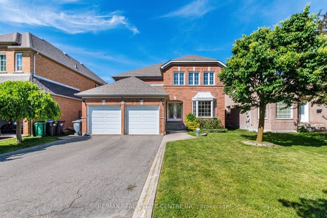 Detached at 5343 Russell View Road, Mississauga, ON L5M 5V8