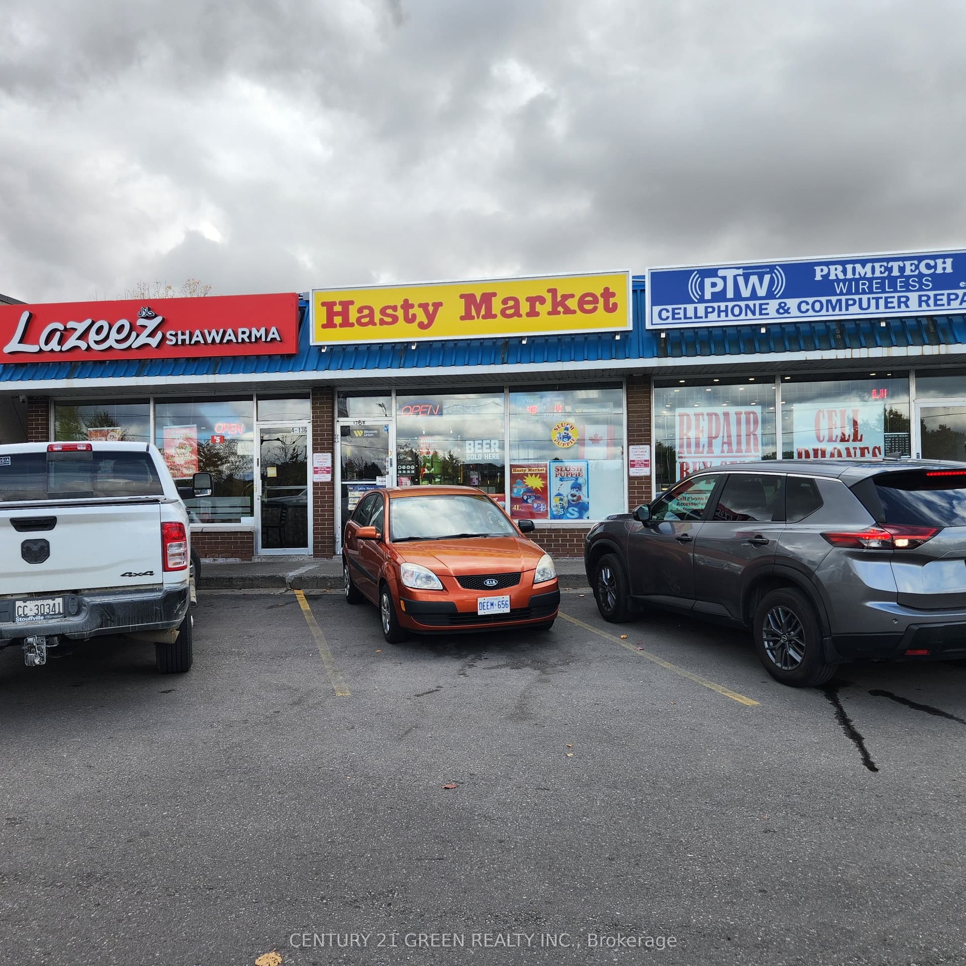 Unit 3, Unit 3 · 136 Guelph St