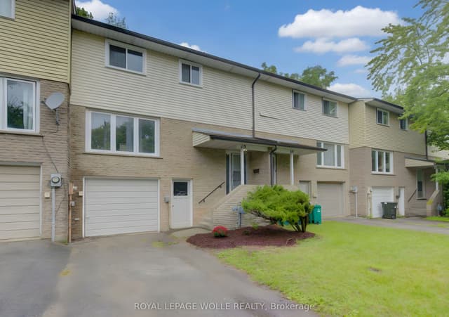 Att/Row/Townhouse at 113 Churchill Street, Waterloo, ON N2L 2X1