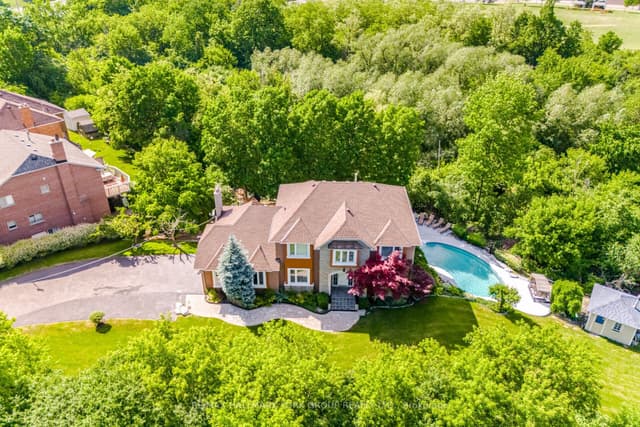 Detached at 7 Andes Court, Brampton, ON L6R 1E3
