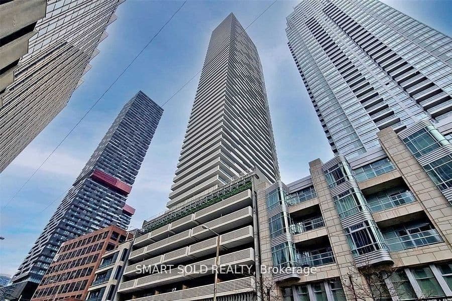 Suite 3103 · Floor 31, Unit 3103 · 2221 Yonge St