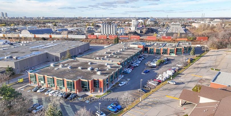 Unit 12, Unit 12 · 2800 John St