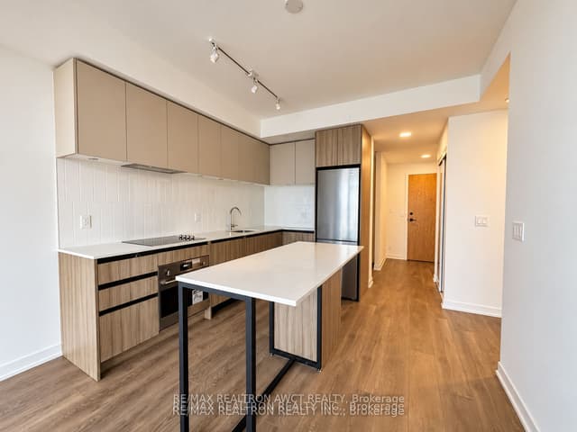Condo Apartment at 7950 Bathurst Street 525, Vaughan, ON L4J 0L4
