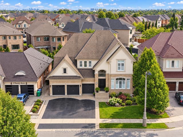 Detached at 6 Pasadena Avenue, Brampton, ON L6P 2W1