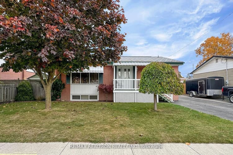 923 Bayview Avenue