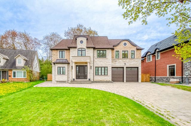 Detached at 7 Trumpour Court, Markham, ON L3R 2L4