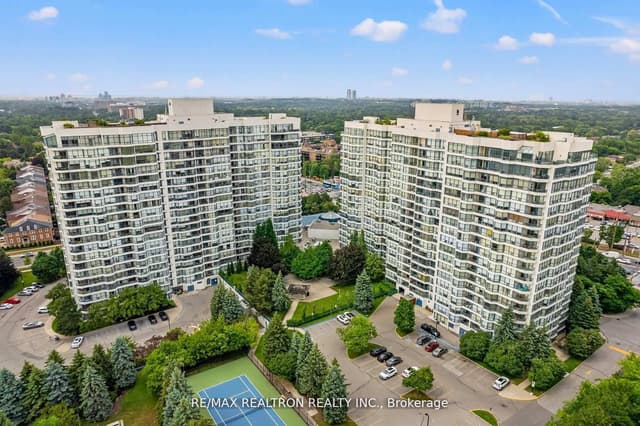 Condo Apartment at 7300 Yonge Street 210, Vaughan, ON L4J 7Y5