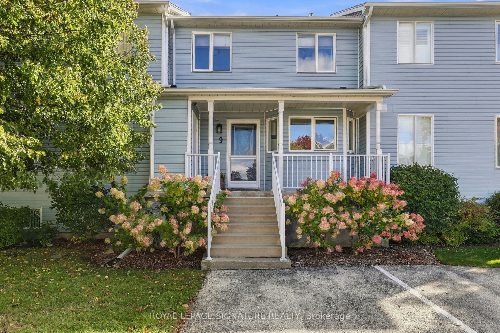 Suite 9, Unit 9 · 9 Valleymede Crt
