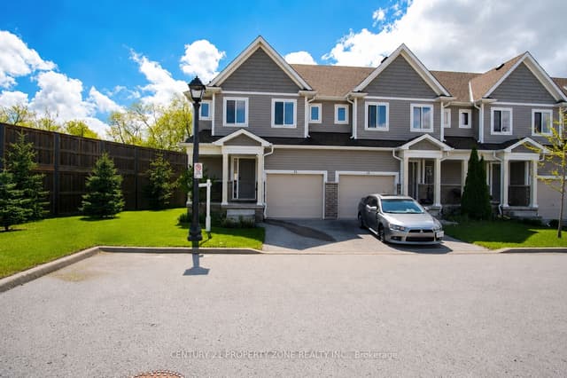 Condo Townhouse at 60 Canterbury Drive 12, St. Catharines, ON L2P 0E7