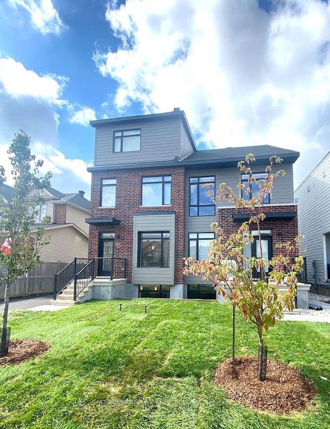 873 Contour Street