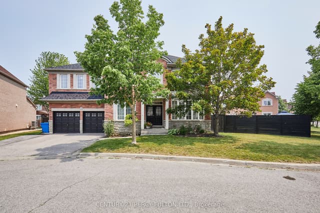 Detached at 8 Mackeller Court, Ajax, ON L1T 0G2