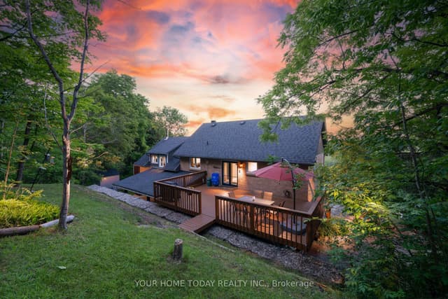Detached at 15585 Clayhill Road, Halton Hills, ON L7G 4S8