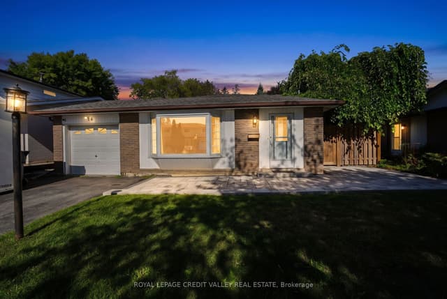 Detached at 16 Lockton Crescent, Brampton, ON L6W 1C3