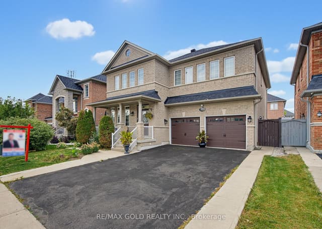Detached at 34 Lexington Road, Brampton, ON L6P 2B6