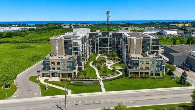 Condo Apartment at 5055 Greenlane Road 136, Lincoln, ON L3J 2J3