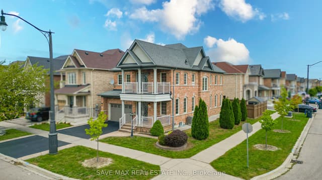 Detached at 7 Egerton Street, Brampton, ON L6R 3S2